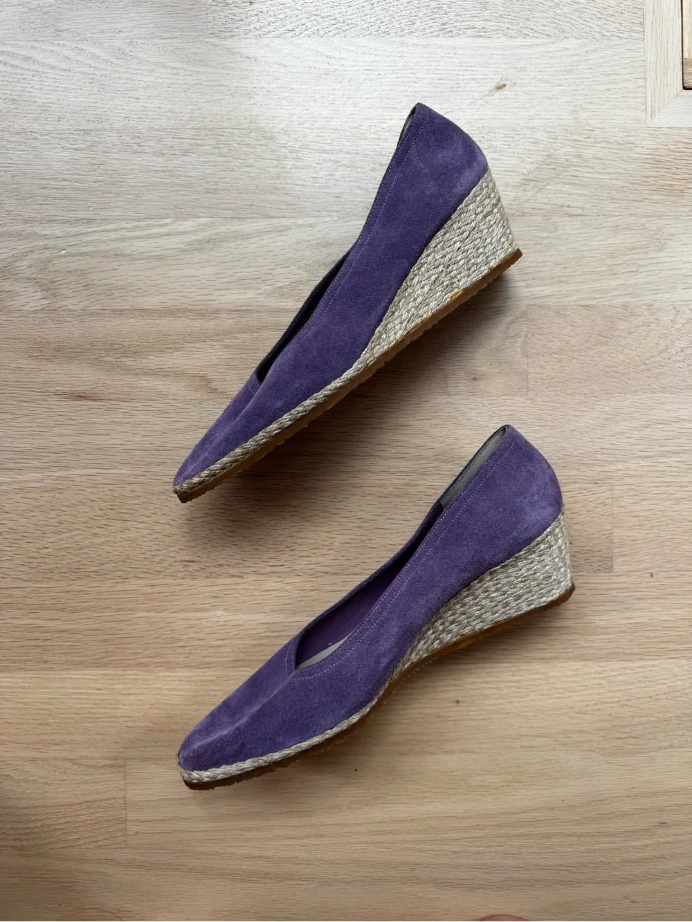 Salvatore Ferragamo Creations Purple Suede Women’s suede Platform pumps size 9